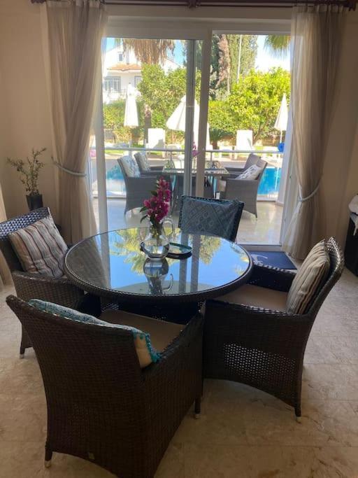 Villa Palm *