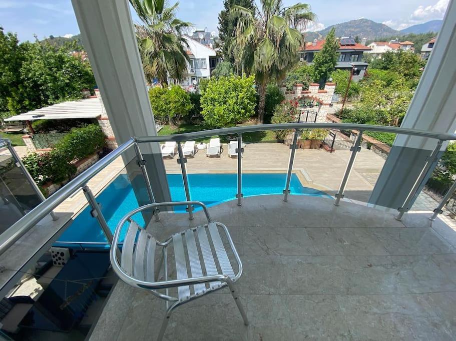Palm Villa *