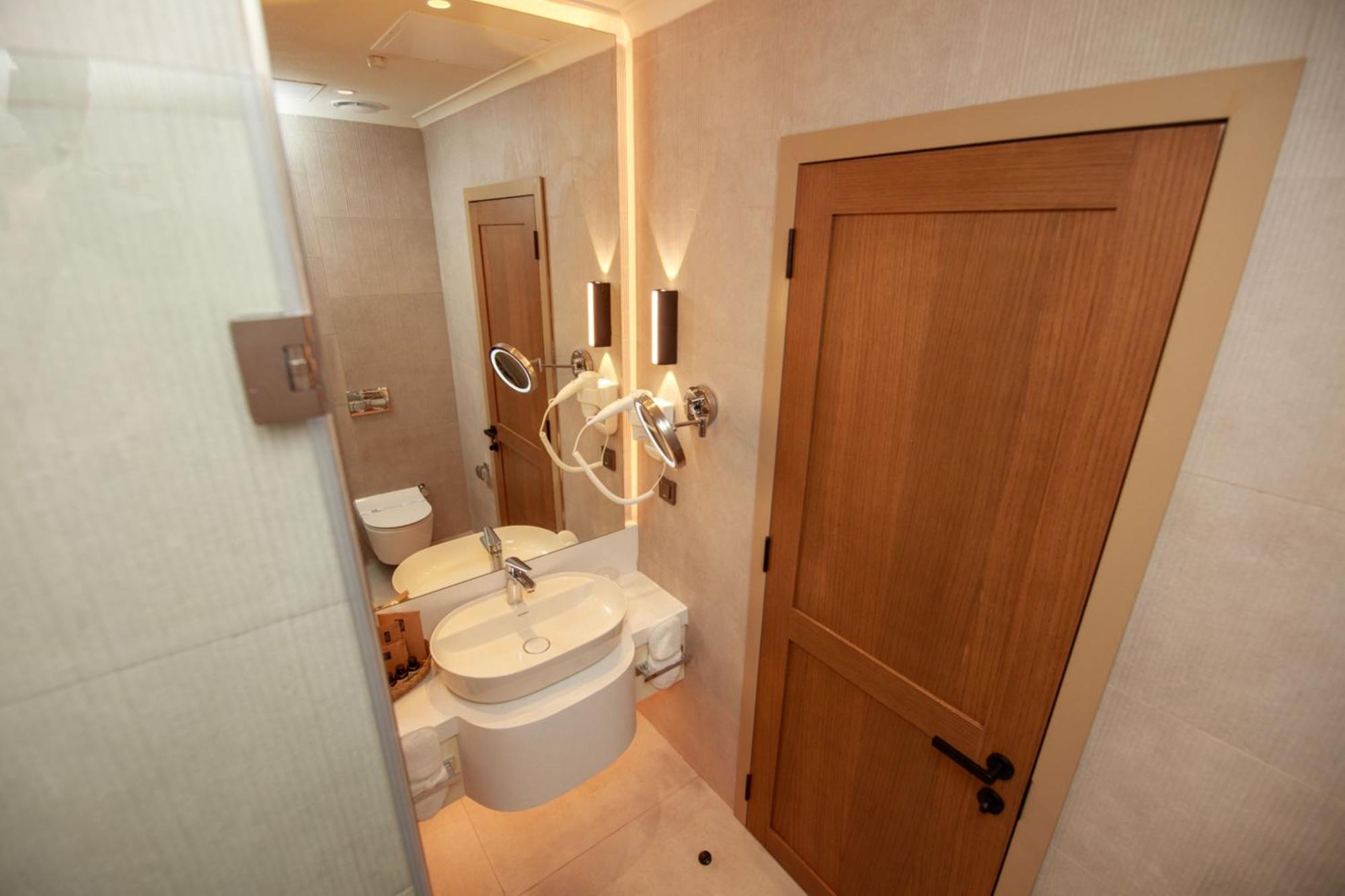 Casa Lumar Luxury Hotel