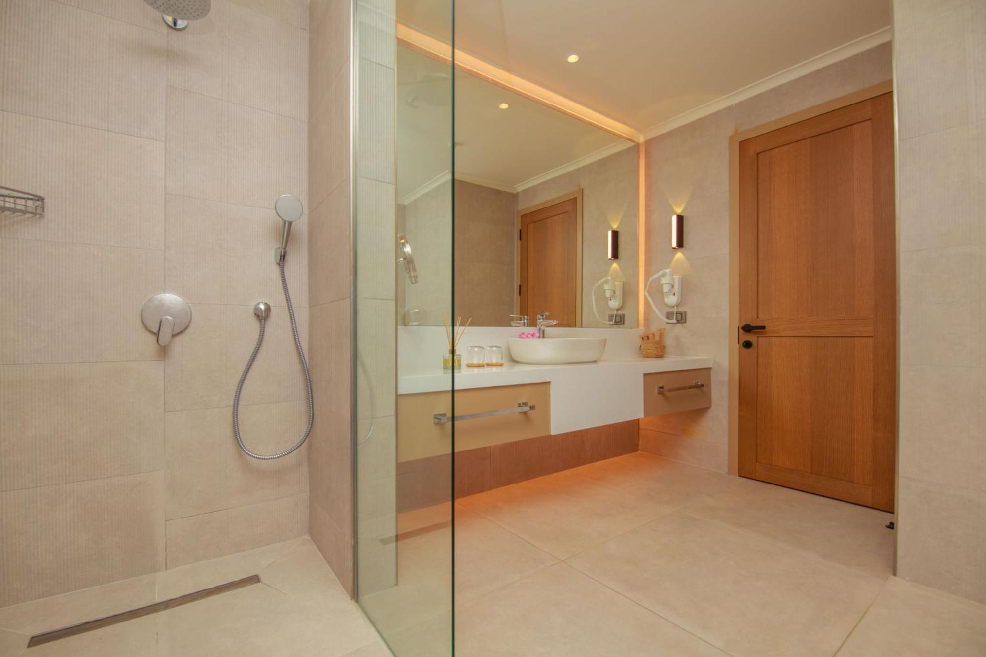 Casa Lumar Luxury Hotel *