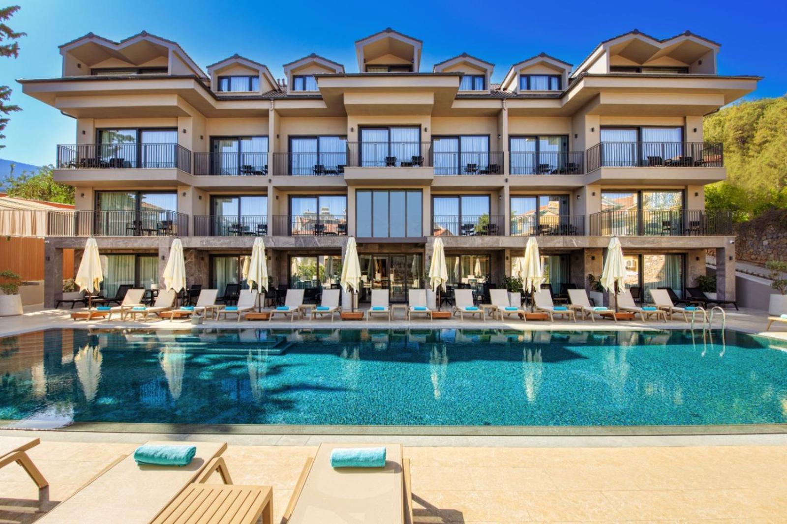 Casa Lumar Luxury Hotel *