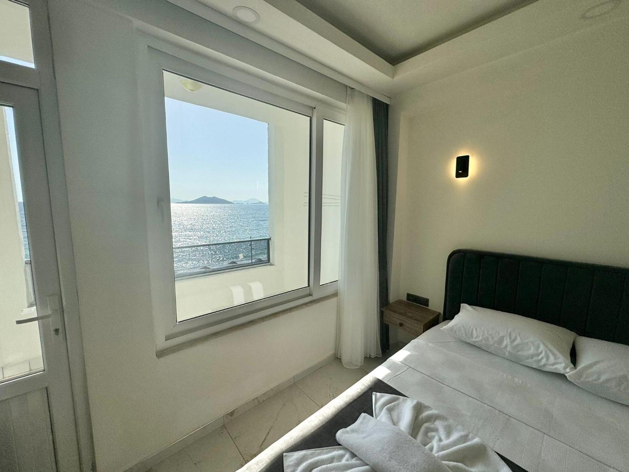 Sea Door Hotel