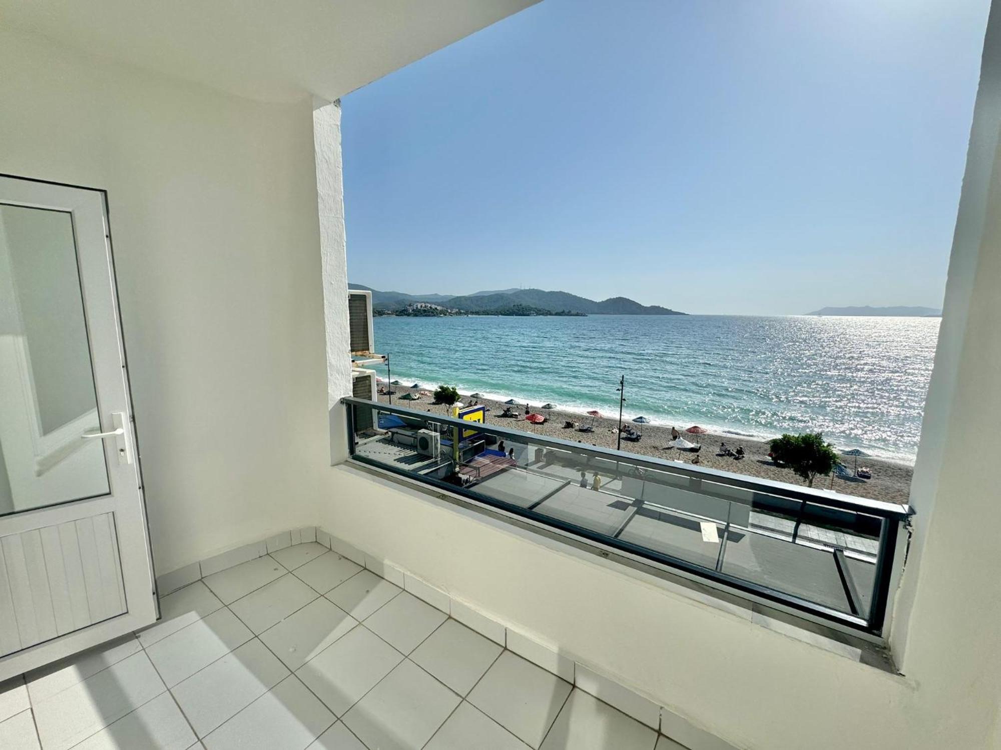 Sea Door Hotel