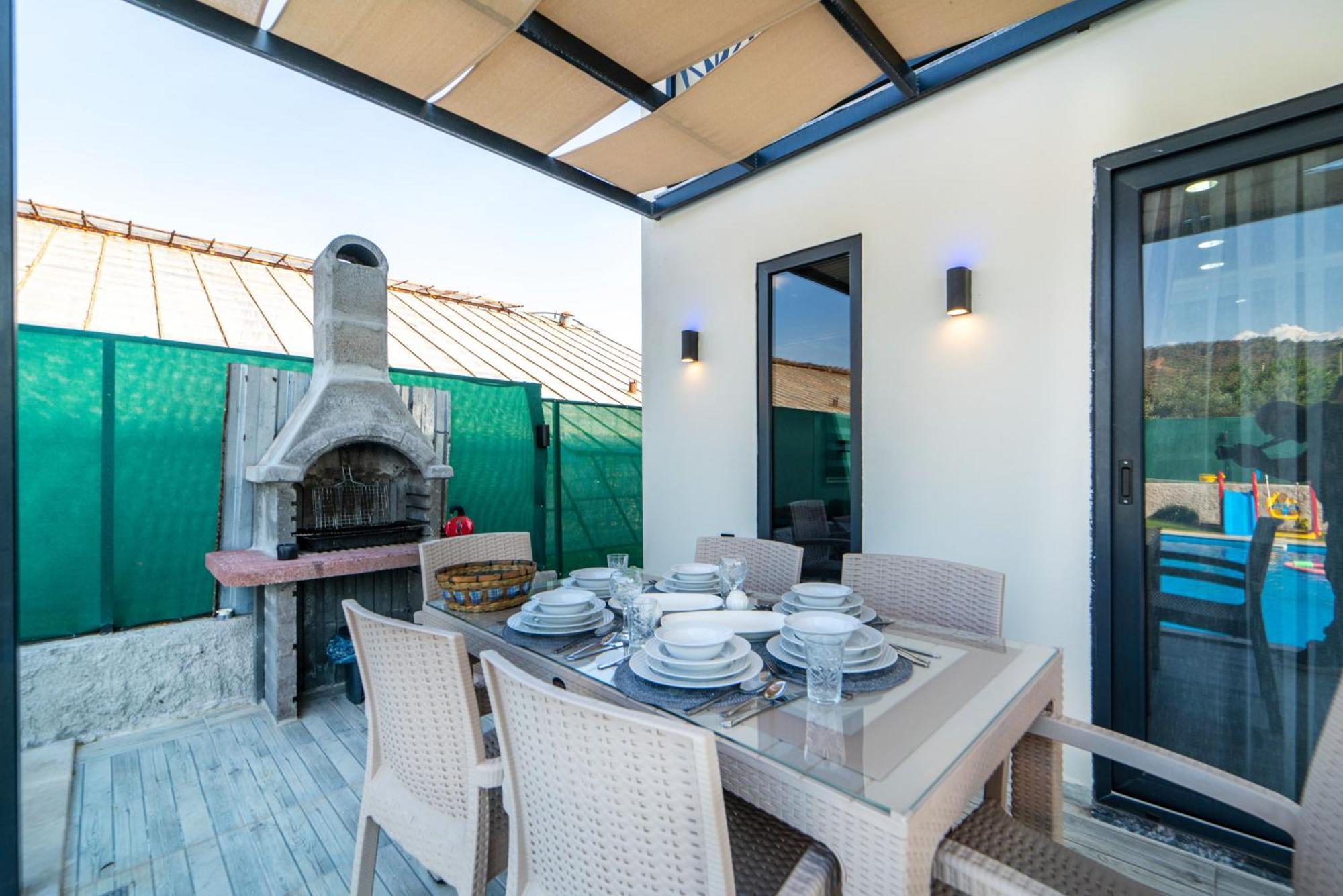 Villa Manolya *
