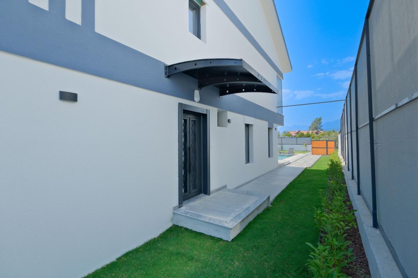 Sea Side 1 Villa