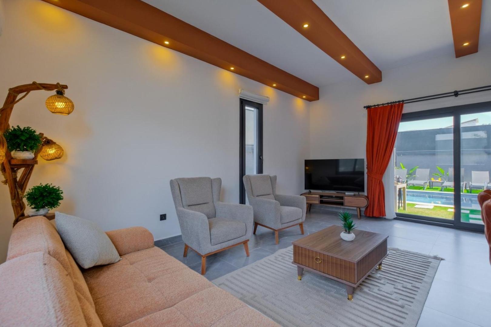 Villa Akuamarin 2 *