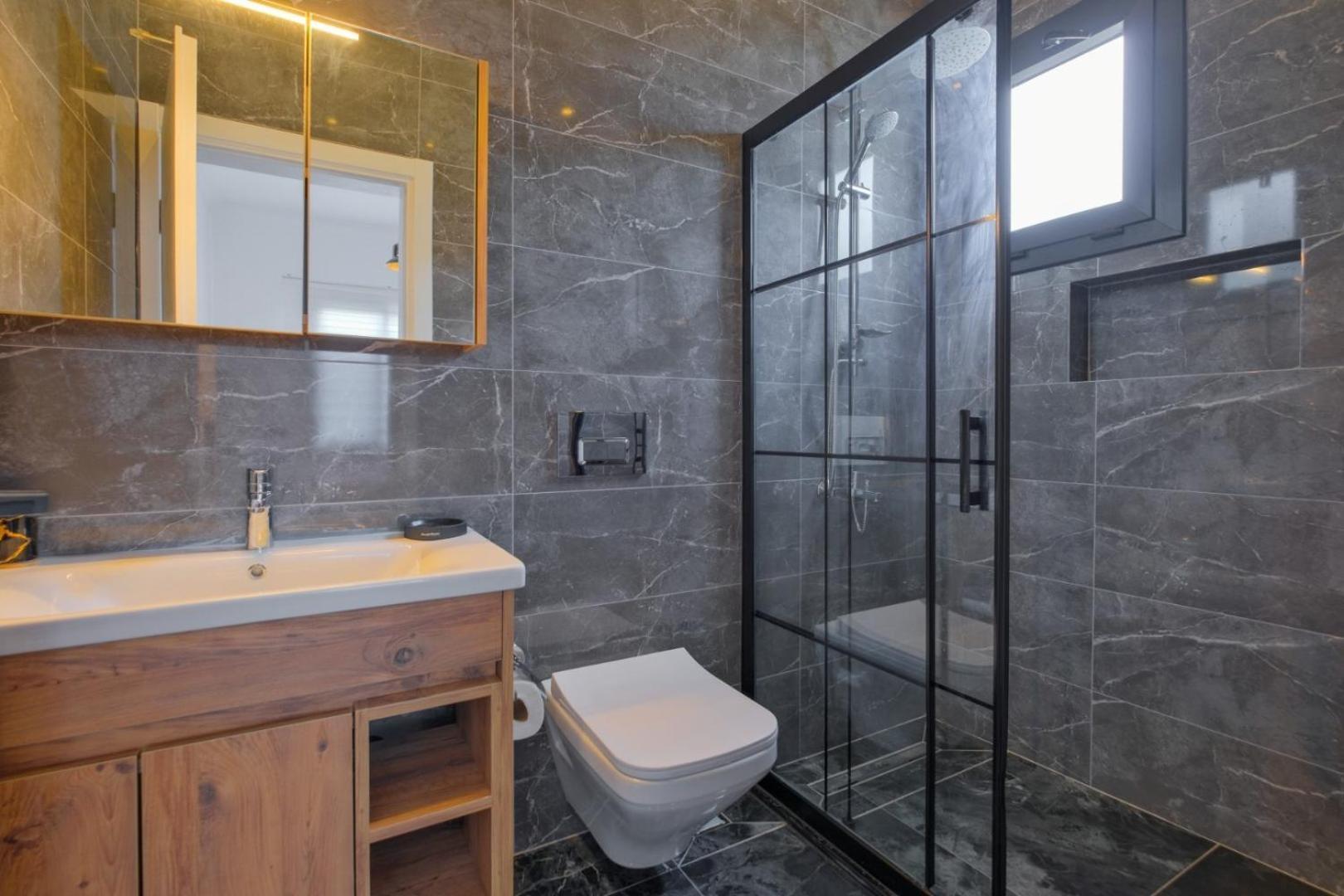 Villa Akuamarin 2 *