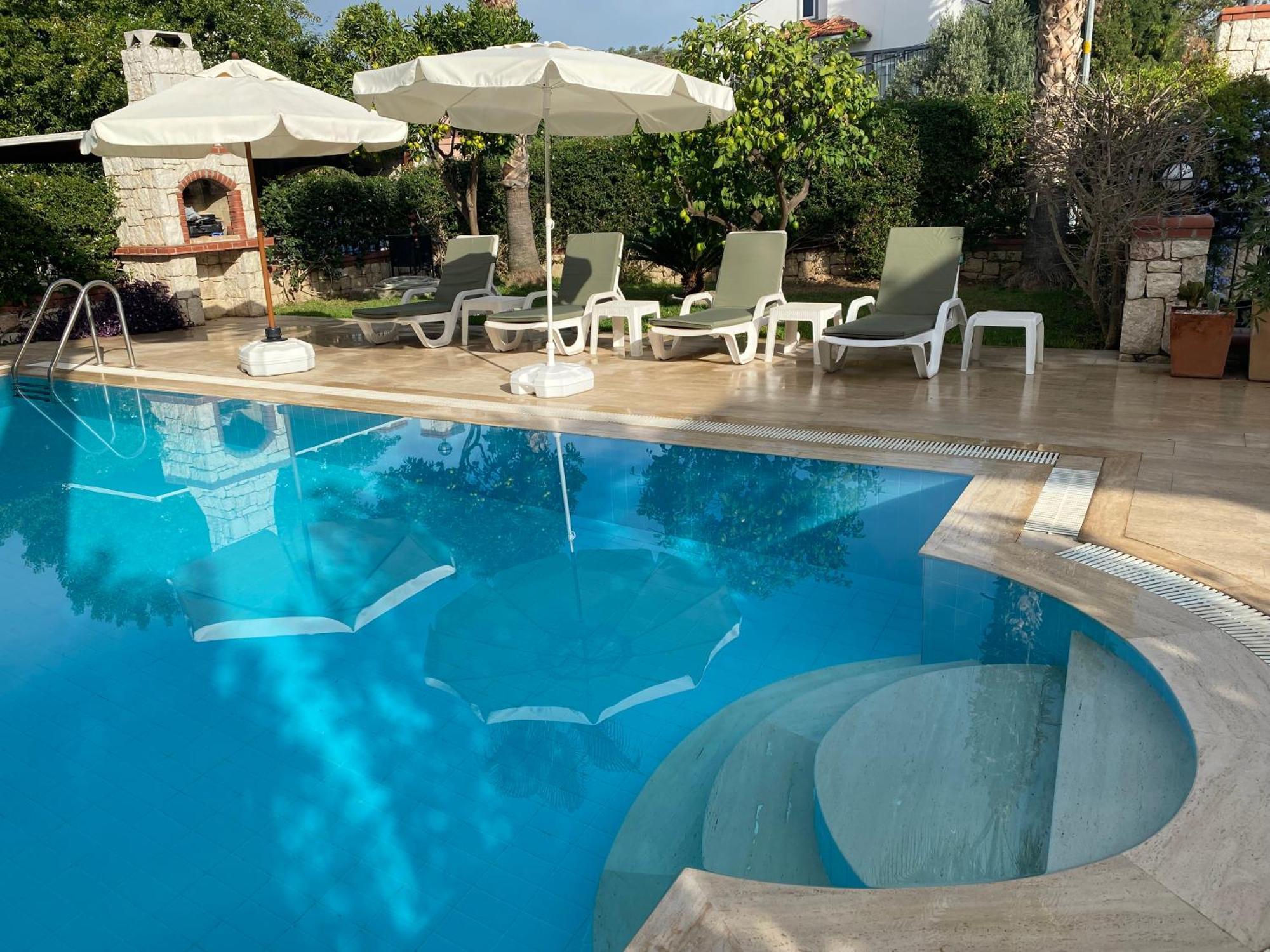 Villa Palm