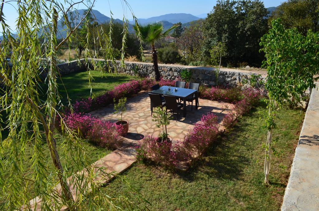 Villa New Age Oleander And Meander