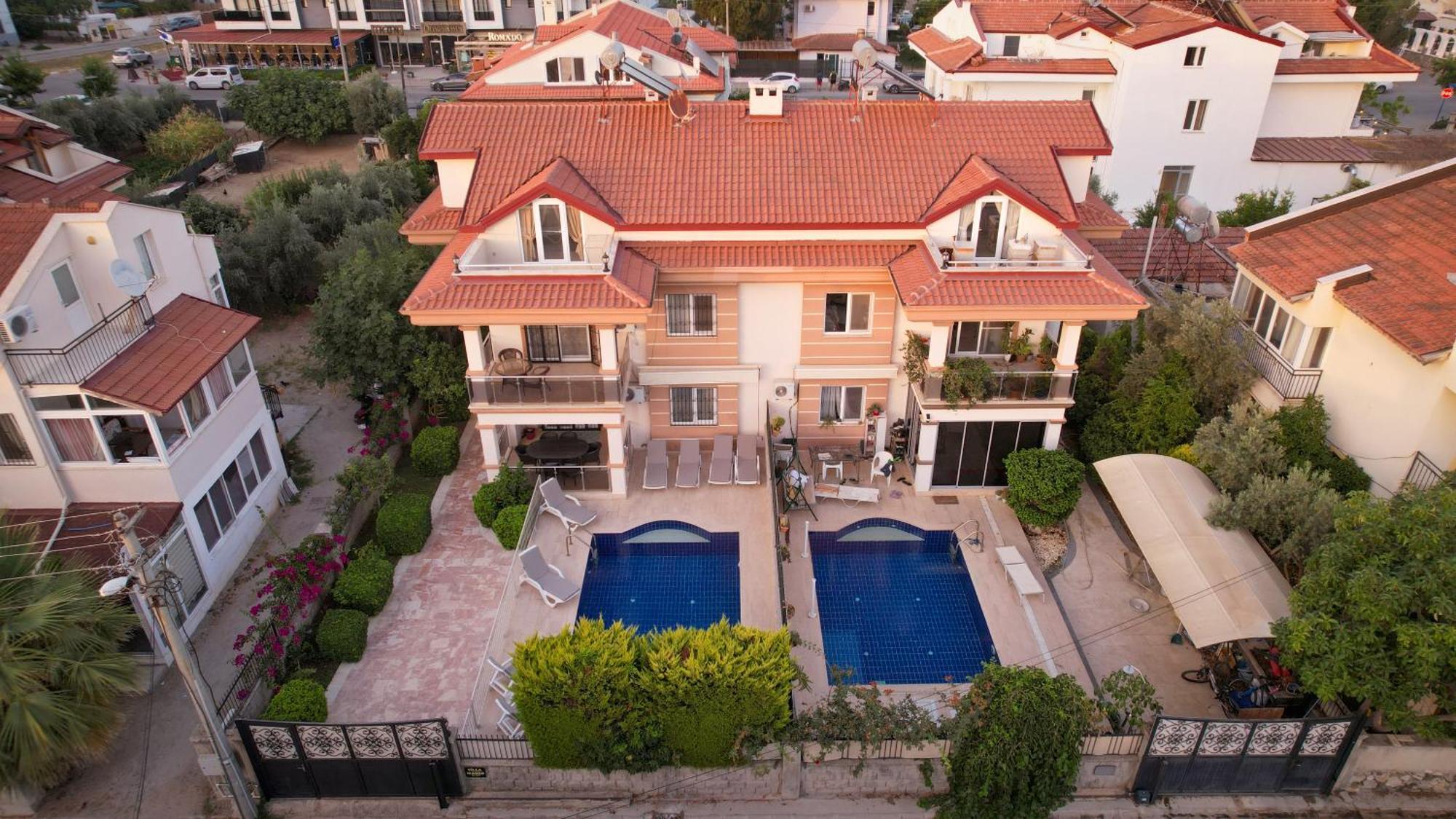 Mango Villa *