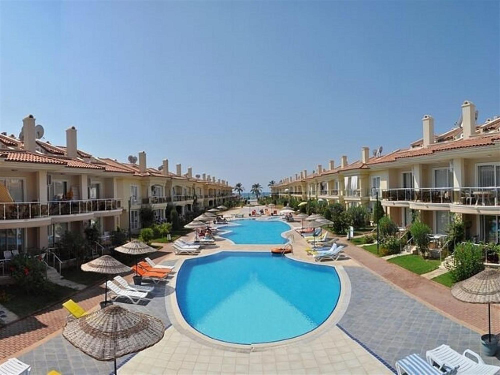 Sunset Club Lebrentals *