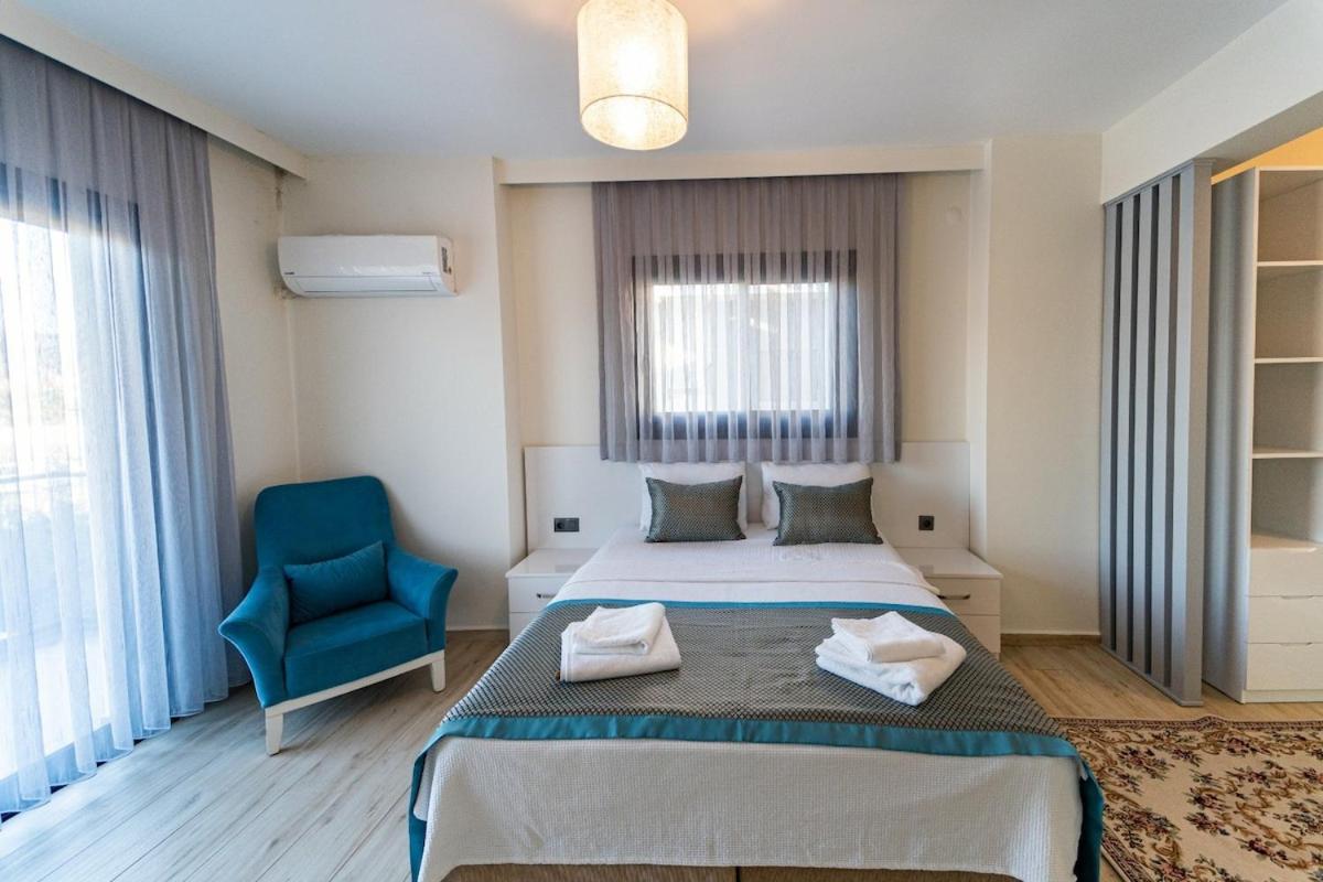 Villa Merkezde Muhtesem Havuzlu *
