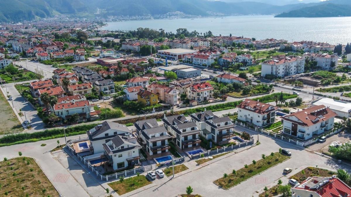 Merkezde Muhtesem Havuzlu Villa *