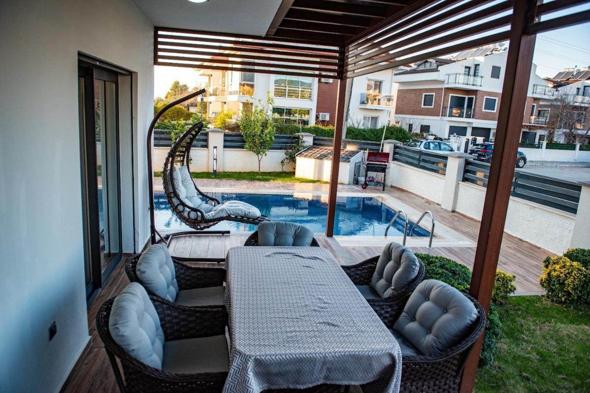 Merkezde Muhtesem Havuzlu Fethiye