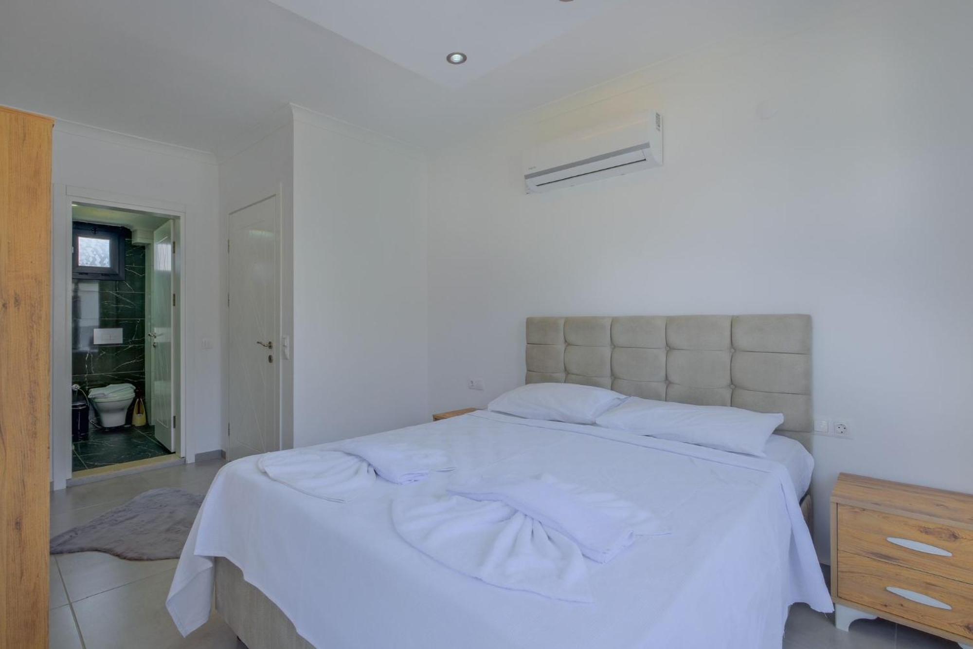 Akdamar Villa *
