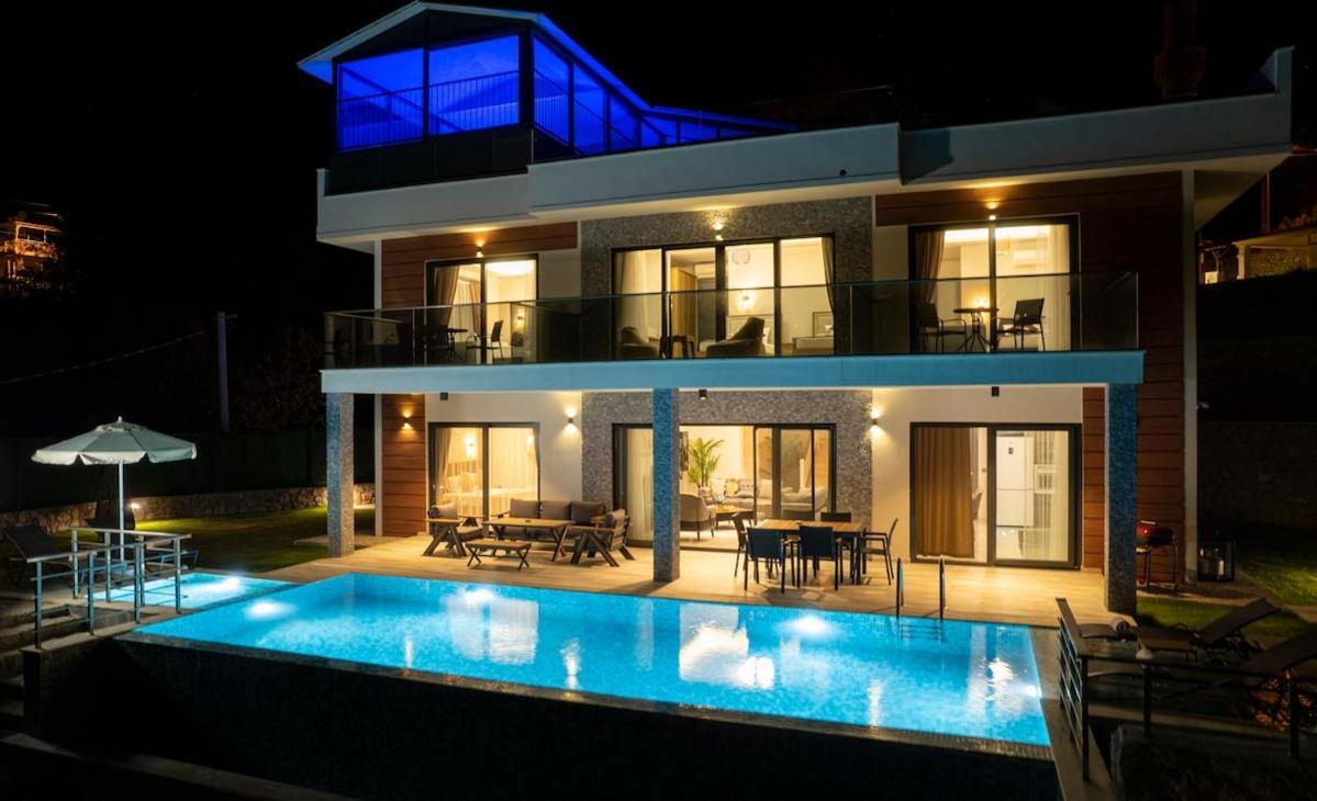 With Sea View And Heated Pool Mariposa