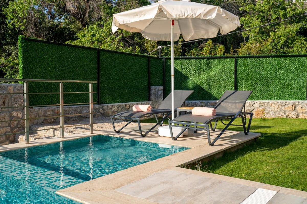 With Sea View And Heated Pool Mariposa Villa Fethiye