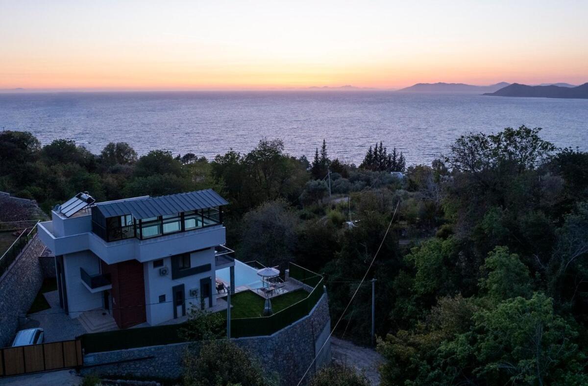 With Sea View And Heated Pool Mariposa * Fethiye