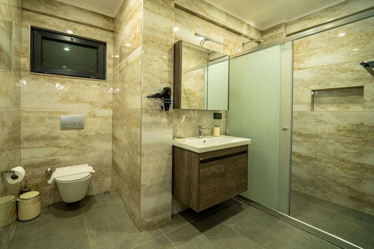 Villa With Sea View And Heated Pool Mariposa *