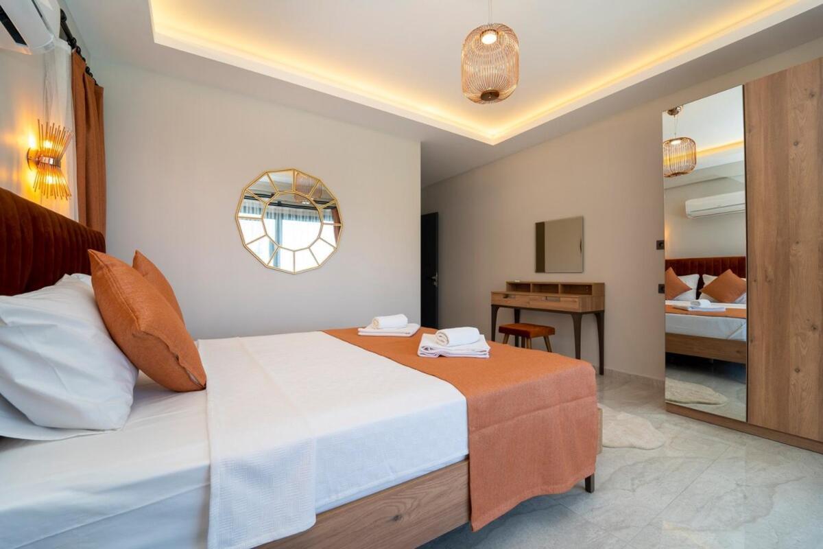 Villa With Sea View And Heated Pool Mariposa *