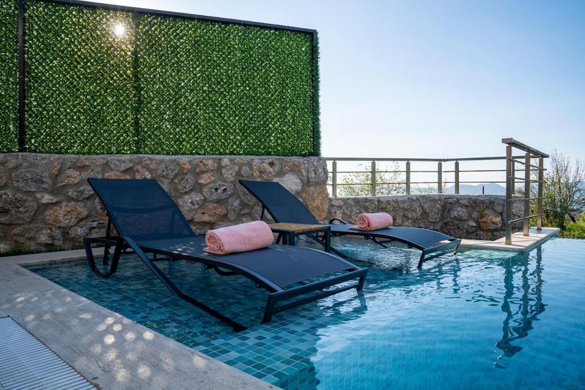 Villa With Sea View And Heated Pool Mariposa *