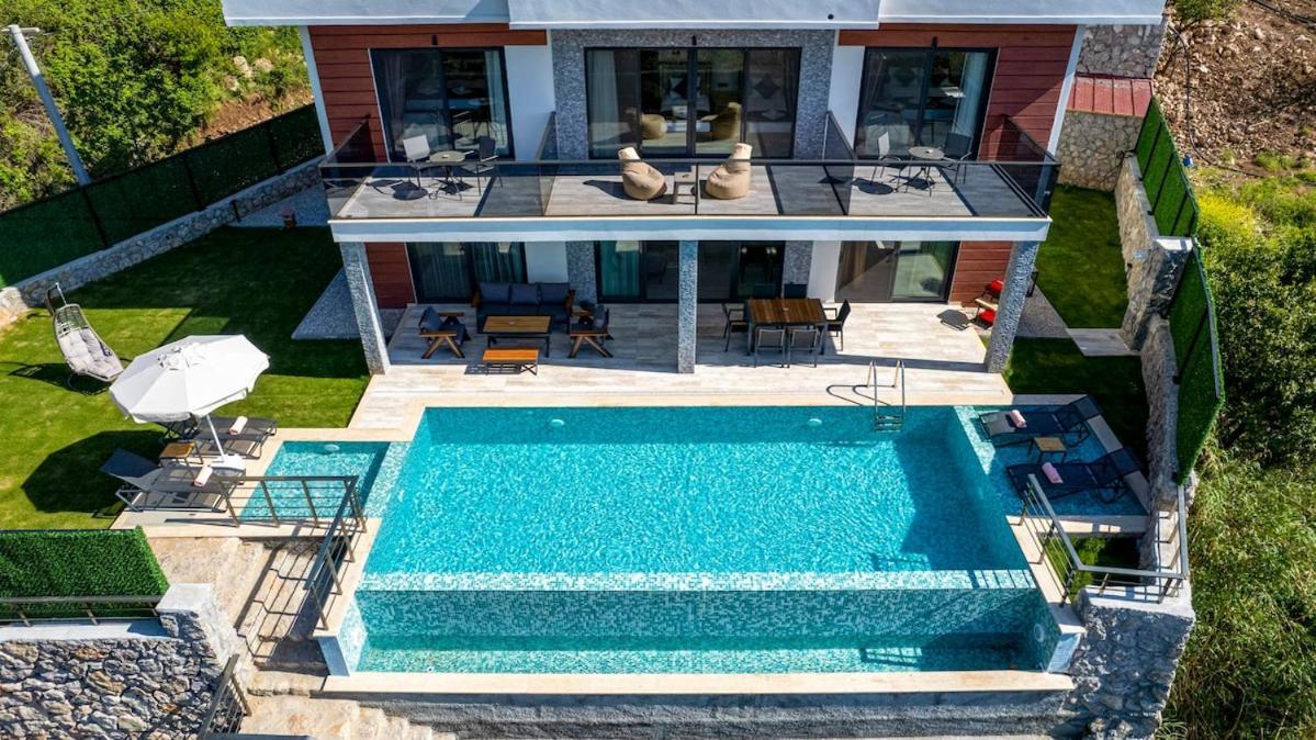 With Sea View And Heated Pool Mariposa * Fethiye