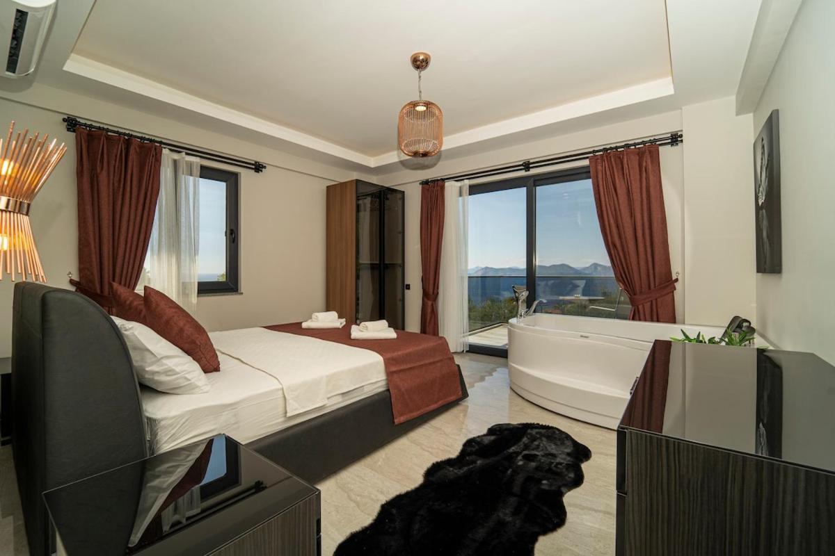 Villa With Sea View And Heated Pool Mariposa Fethiye
