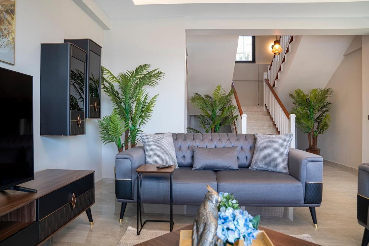 With Sea View And Heated Pool Mariposa Villa