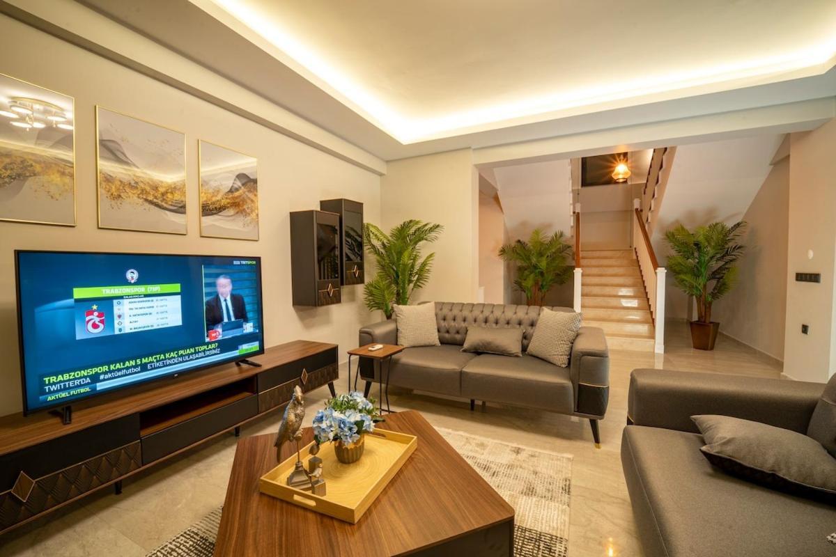 Villa With Sea View And Heated Pool Mariposa