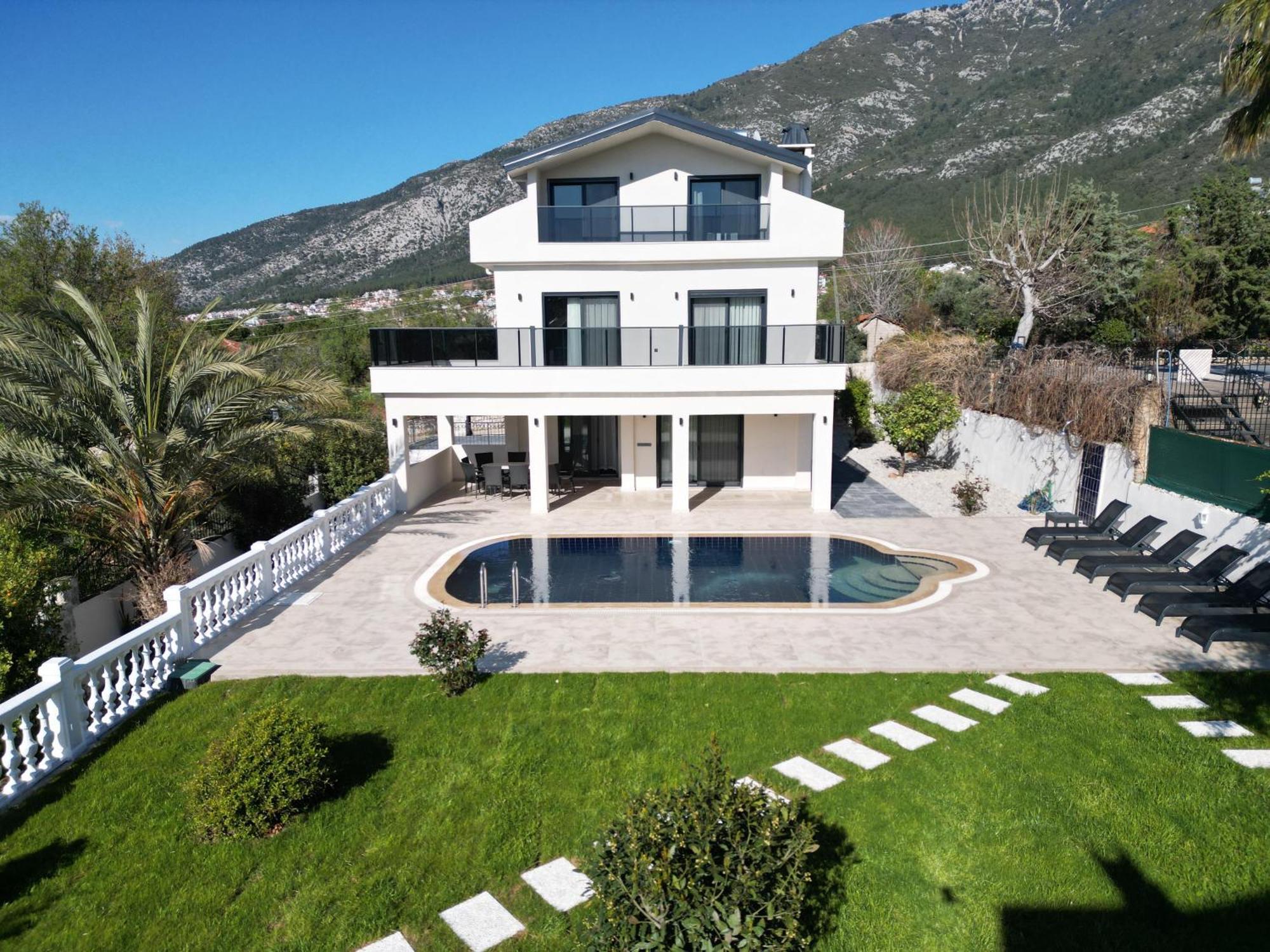 White Deluxe Villa Fethiye
