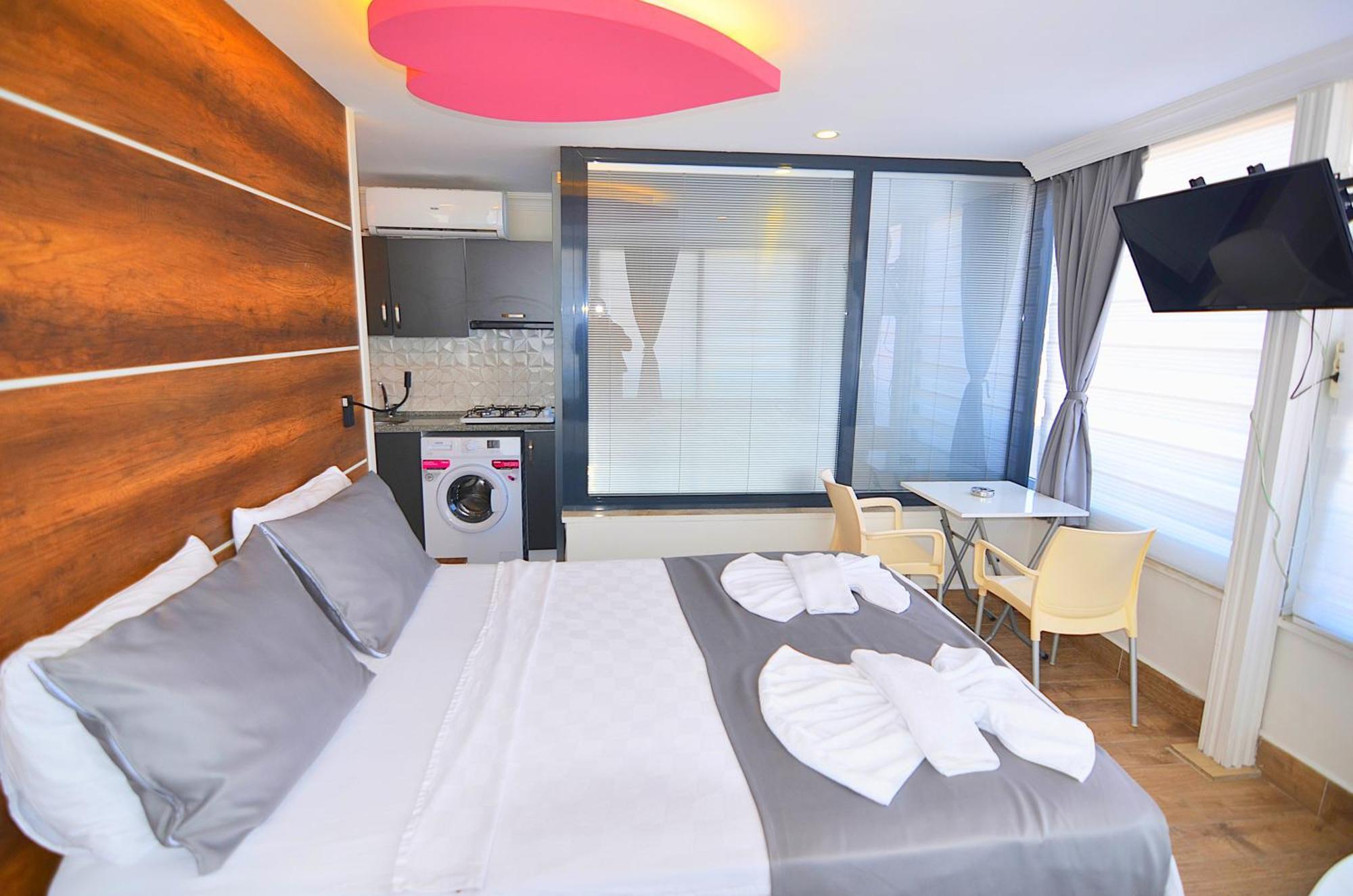 Royalis By Mykonut Aparthotel Fethiye