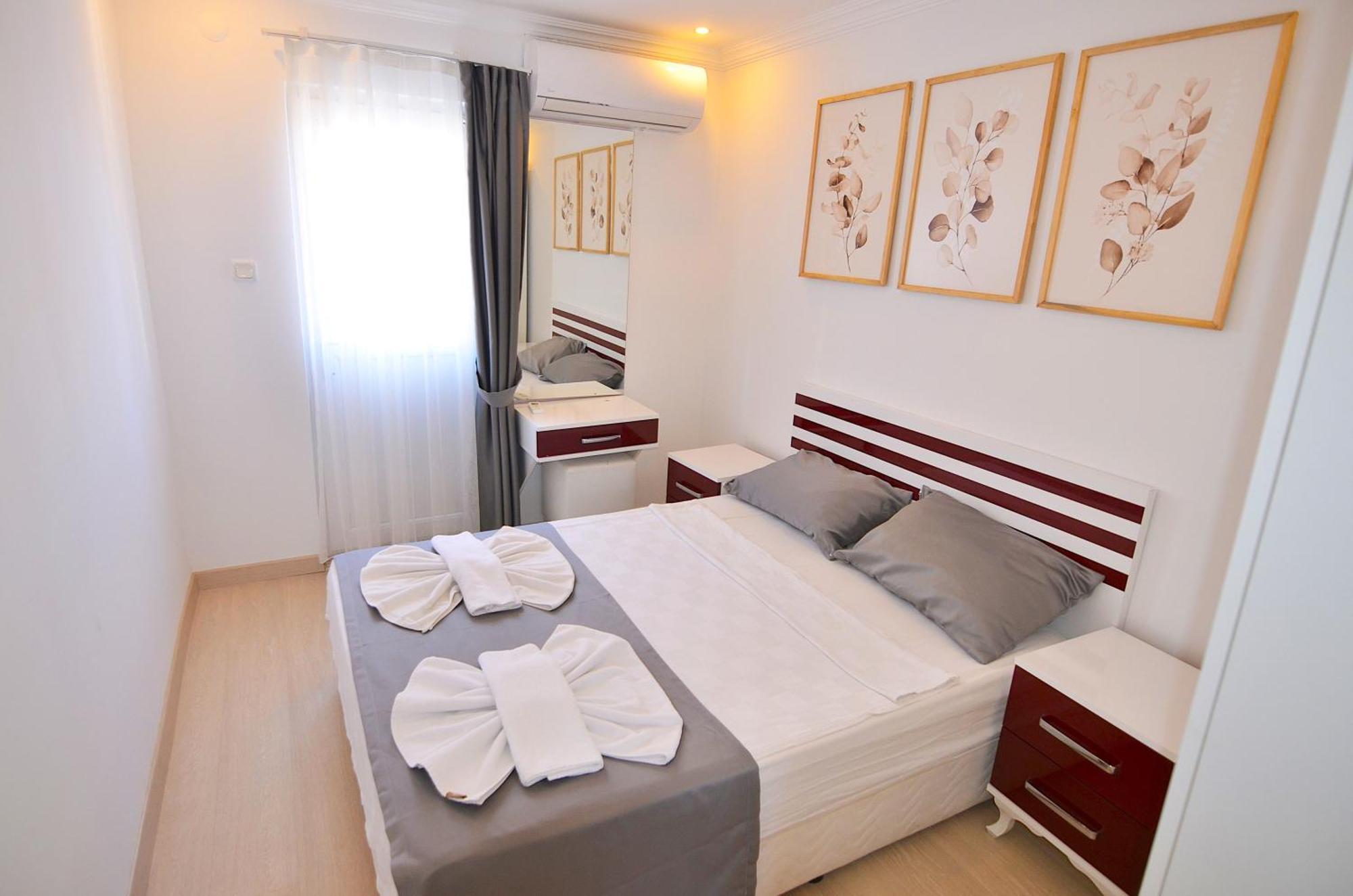 Royalis By Mykonut Aparthotel *