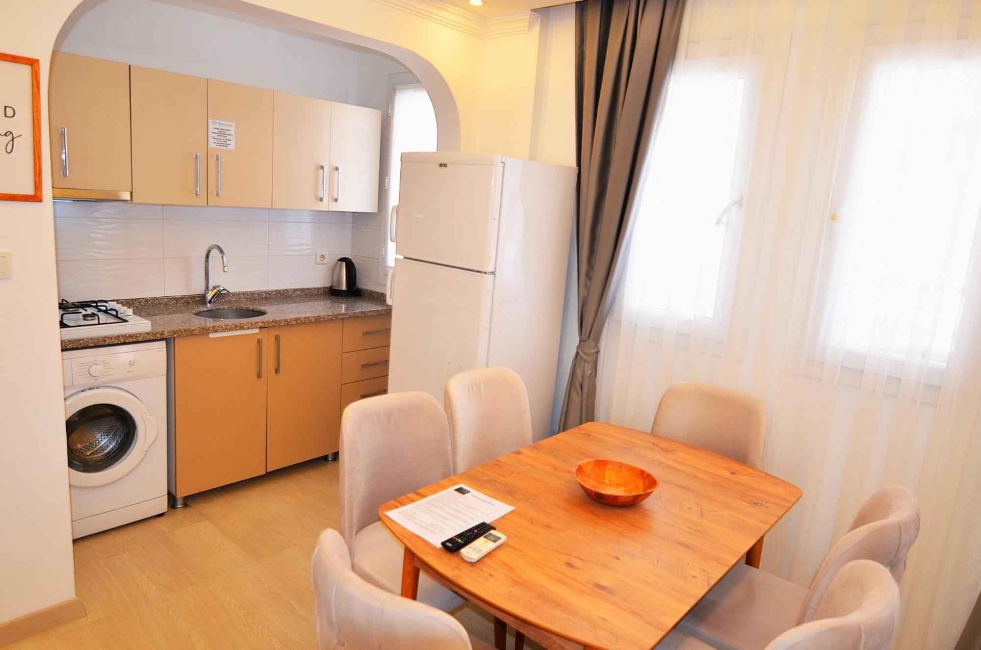 Aparthotel Royalis By Mykonut *