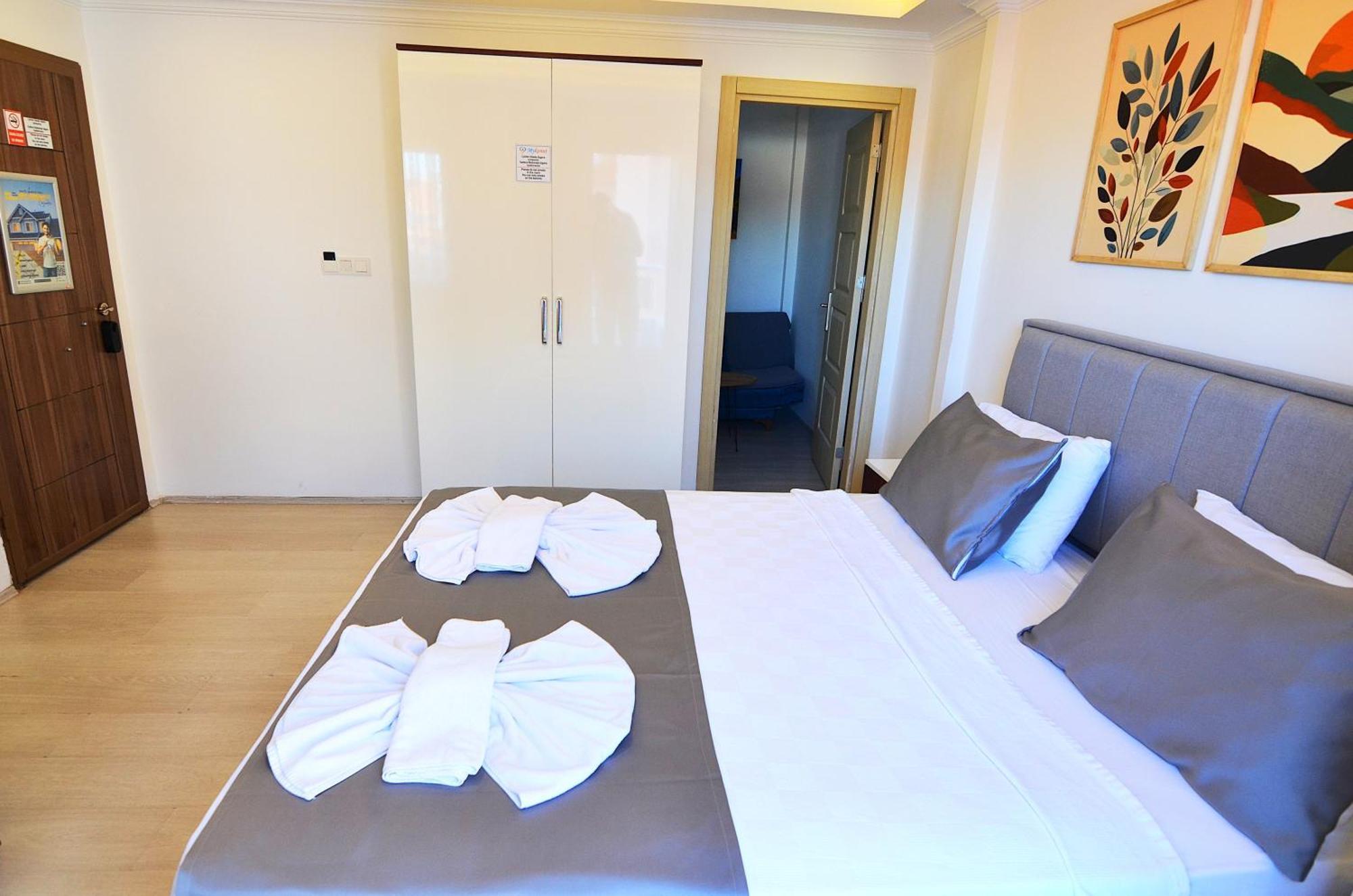 Aparthotel Royalis By Mykonut *
