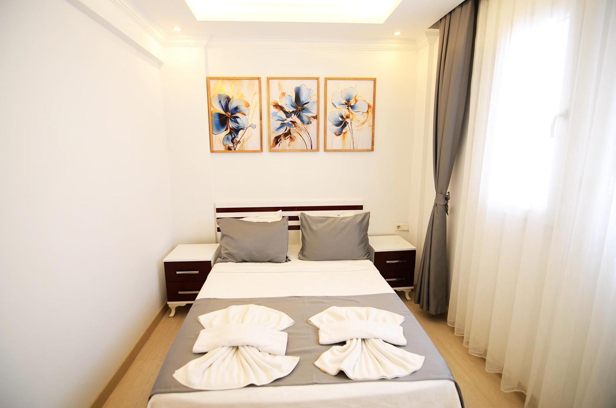 Aparthotel Royalis By Mykonut *