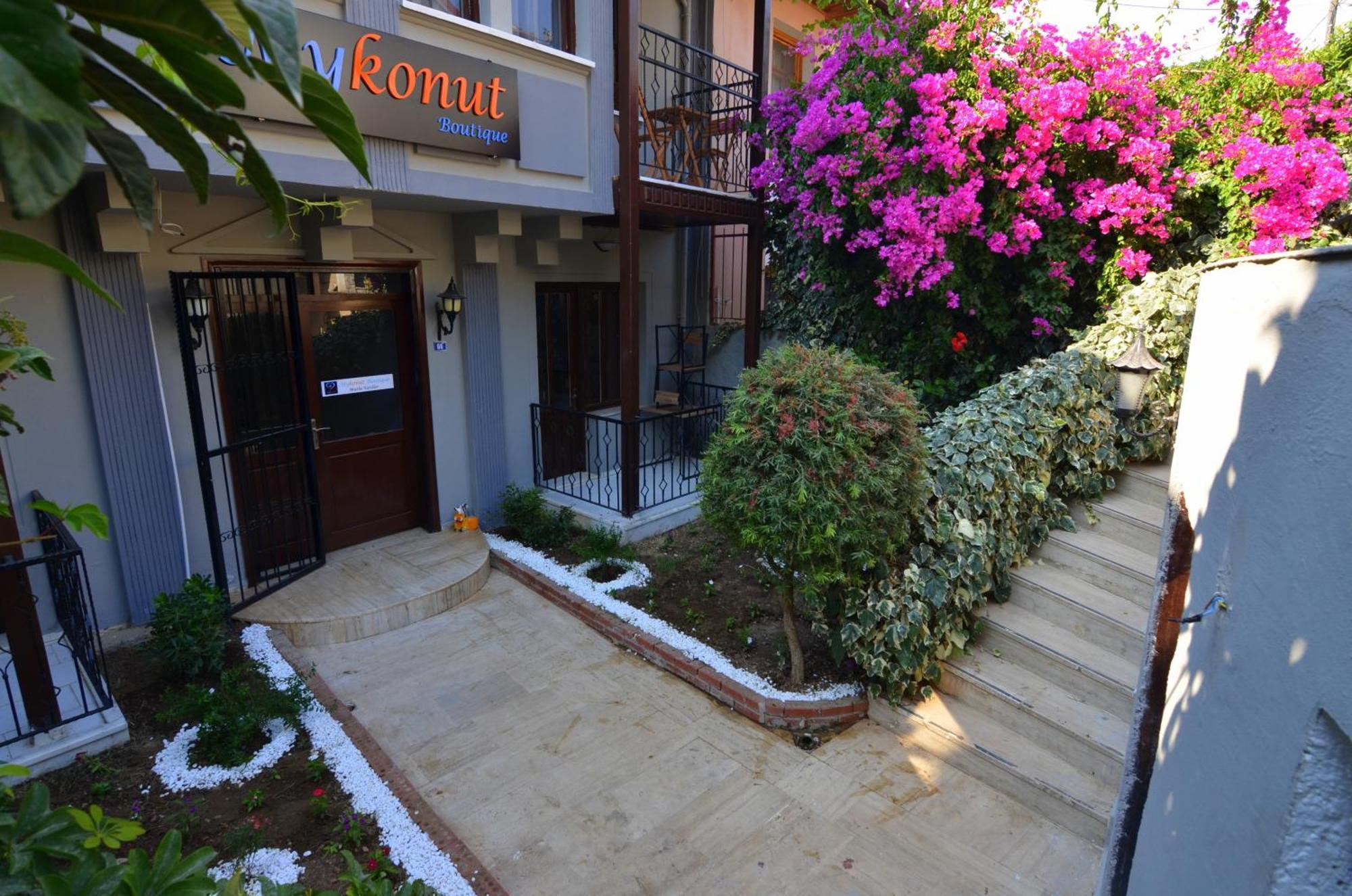 Royalis Boutique By Mykonut Hotel 3*