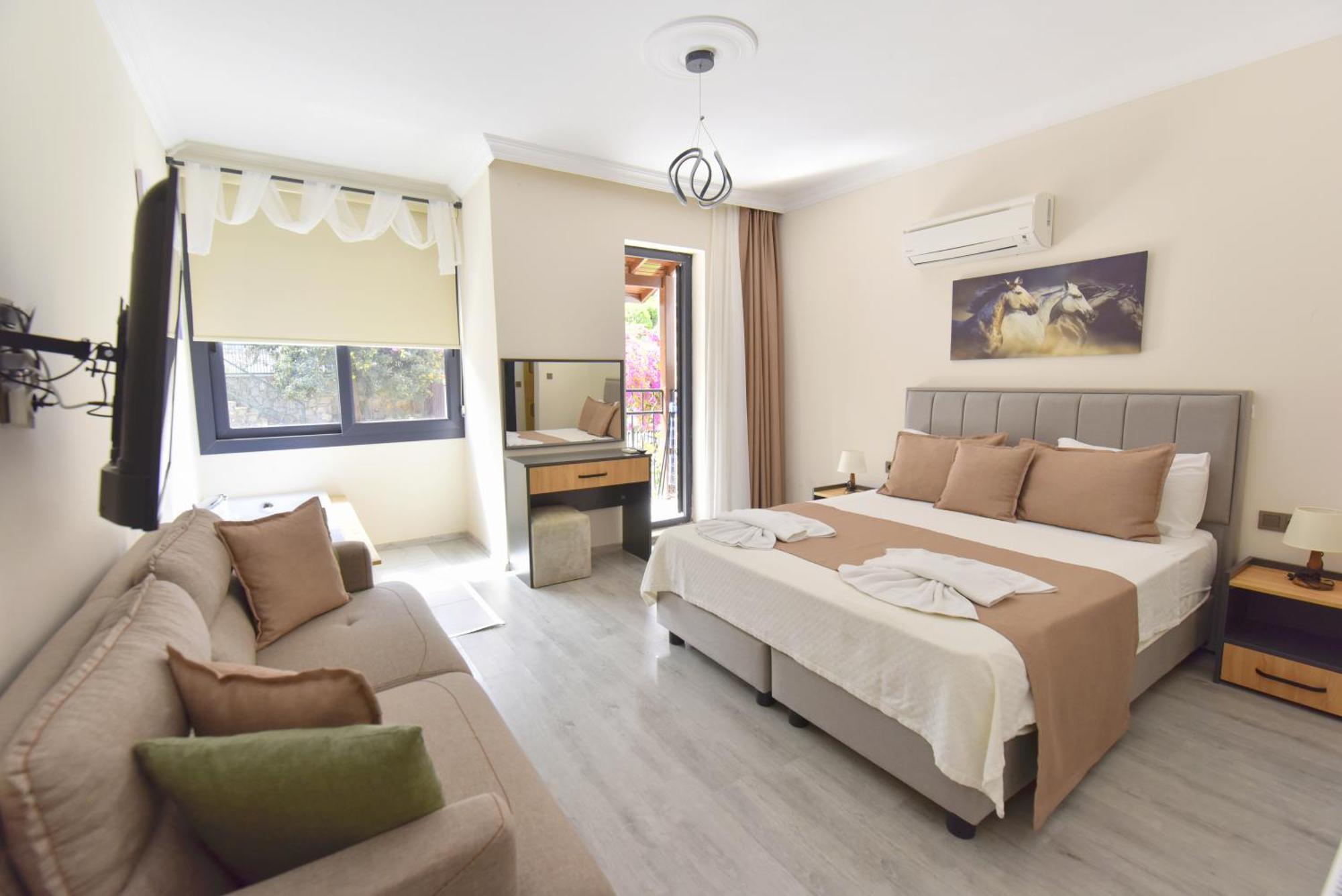 Hotel Royalis Boutique By Mykonut