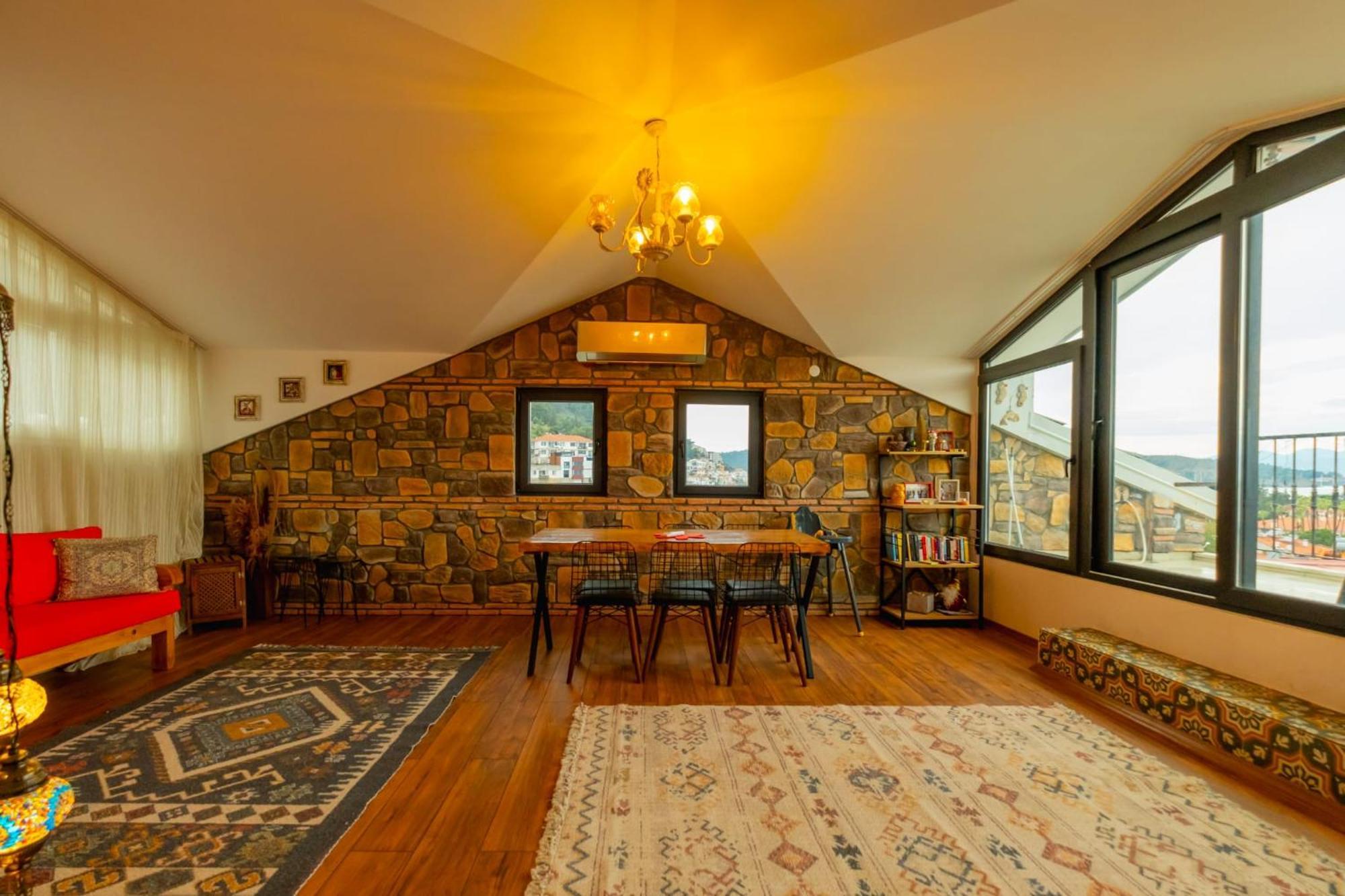 Deniz Loft