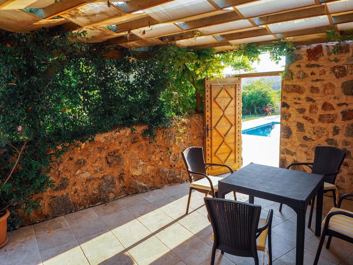 Villa Apsara - Secluded Oasis - Big Pool - Amazing Views *
