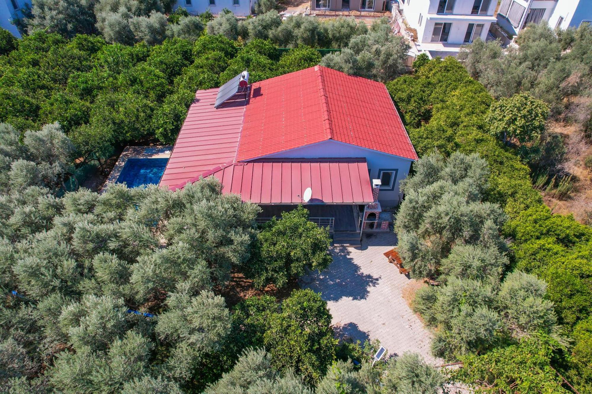 Avci Villa-fethiye 3+1 In Garden With Private Pool, 10 Minutes To The Beach Fethiye