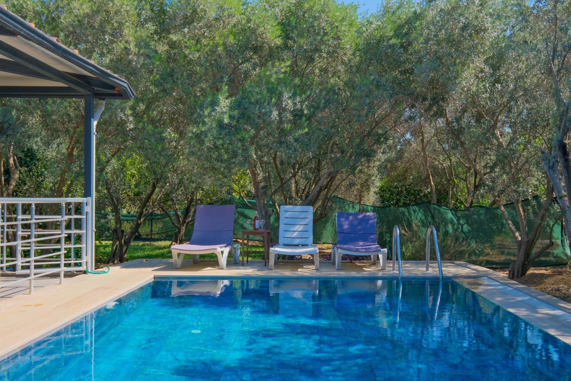 Avci Villa-fethiye 3+1 In Garden With Private Pool, 10 Minutes To The Beach
