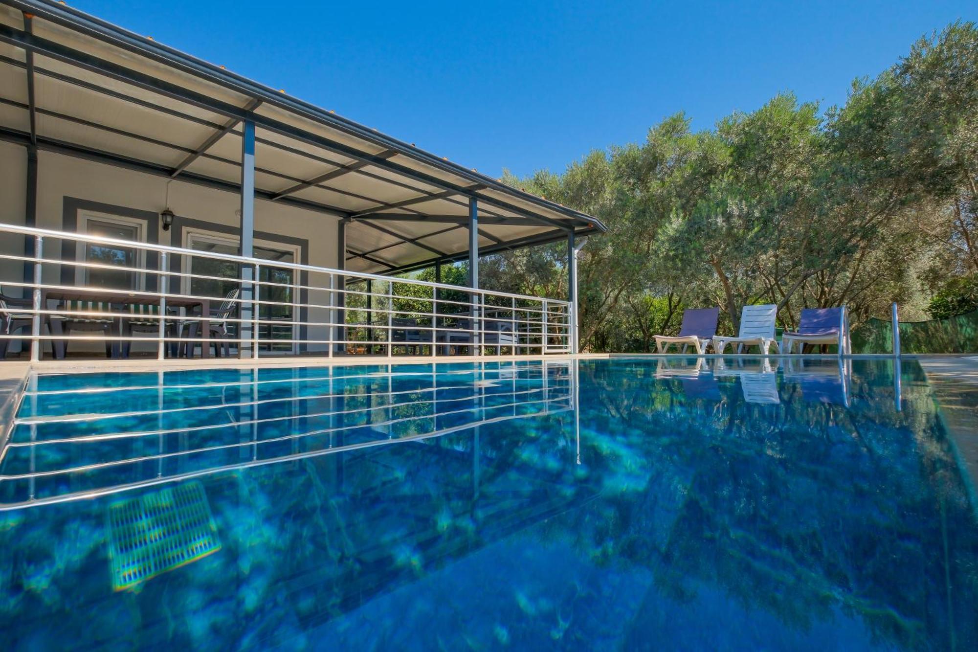 Villa Avci Villa-fethiye 3+1 In Garden With Private Pool, 10 Minutes To The Beach Fethiye