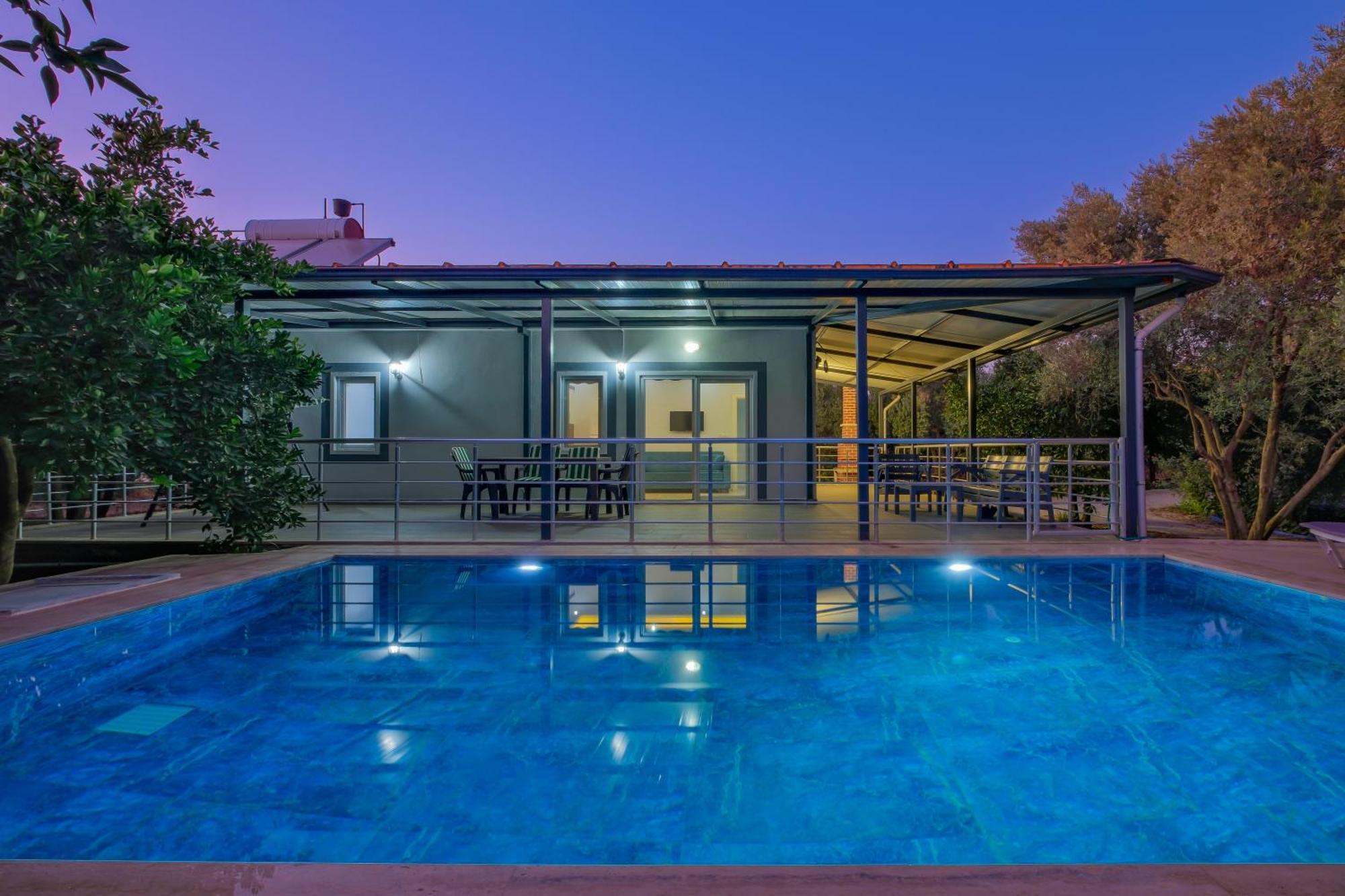 Avci Villa-fethiye 3+1 In Garden With Private Pool, 10 Minutes To The Beach * Fethiye