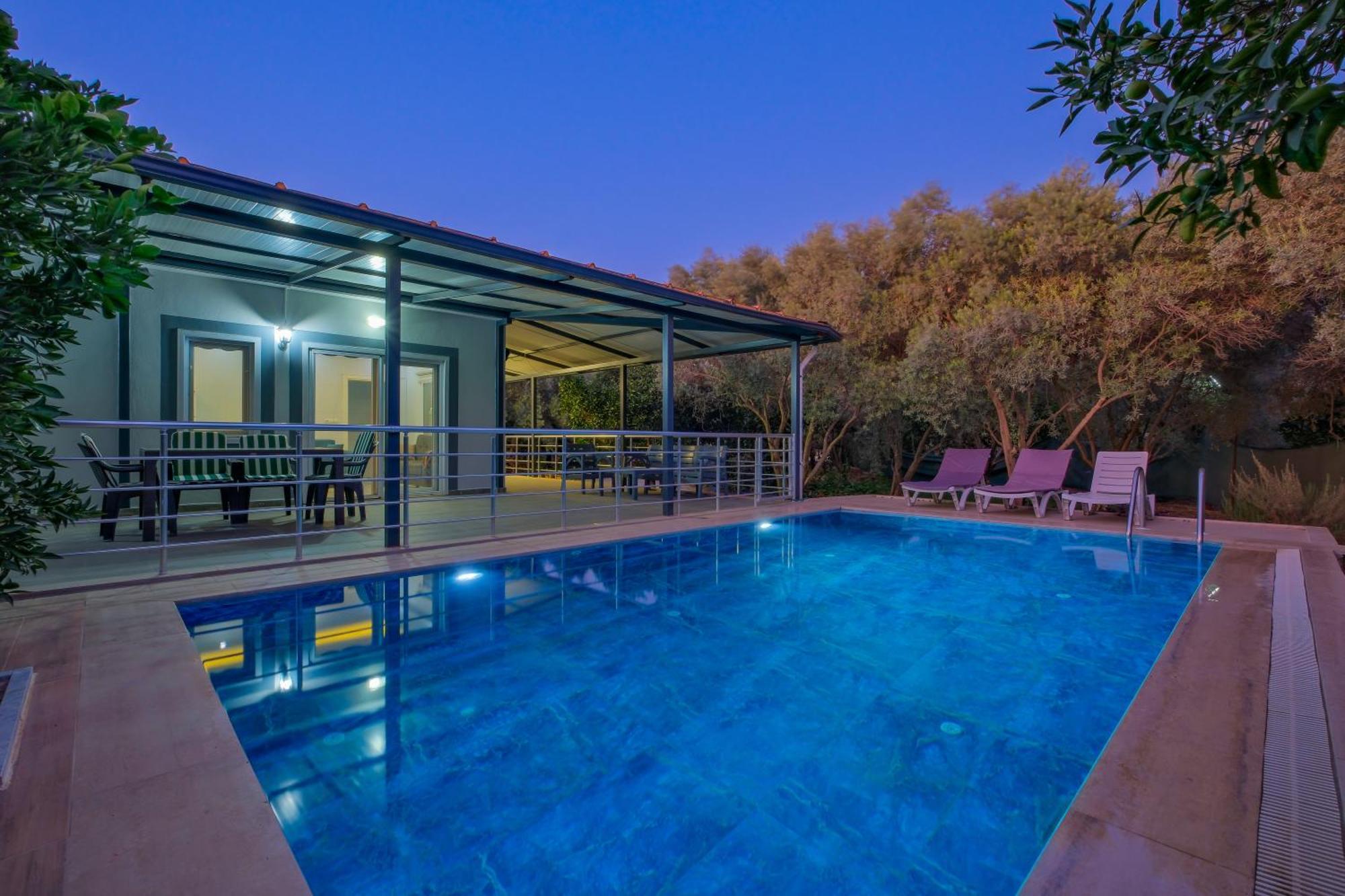 Avci Villa-fethiye 3+1 In Garden With Private Pool, 10 Minutes To The Beach * Fethiye