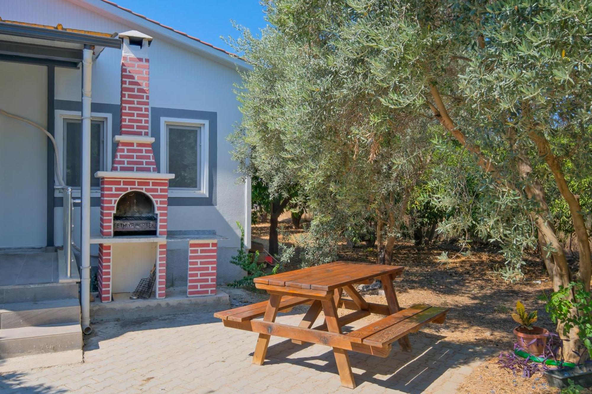 Villa Avci Villa-fethiye 3+1 In Garden With Private Pool, 10 Minutes To The Beach