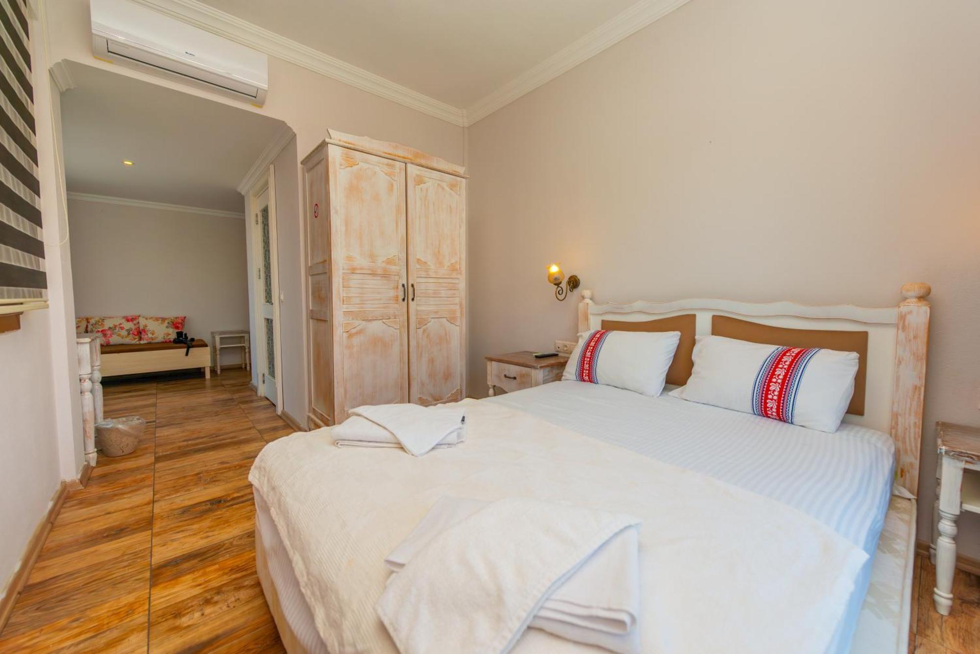 Hotel Q&s Cennet Life