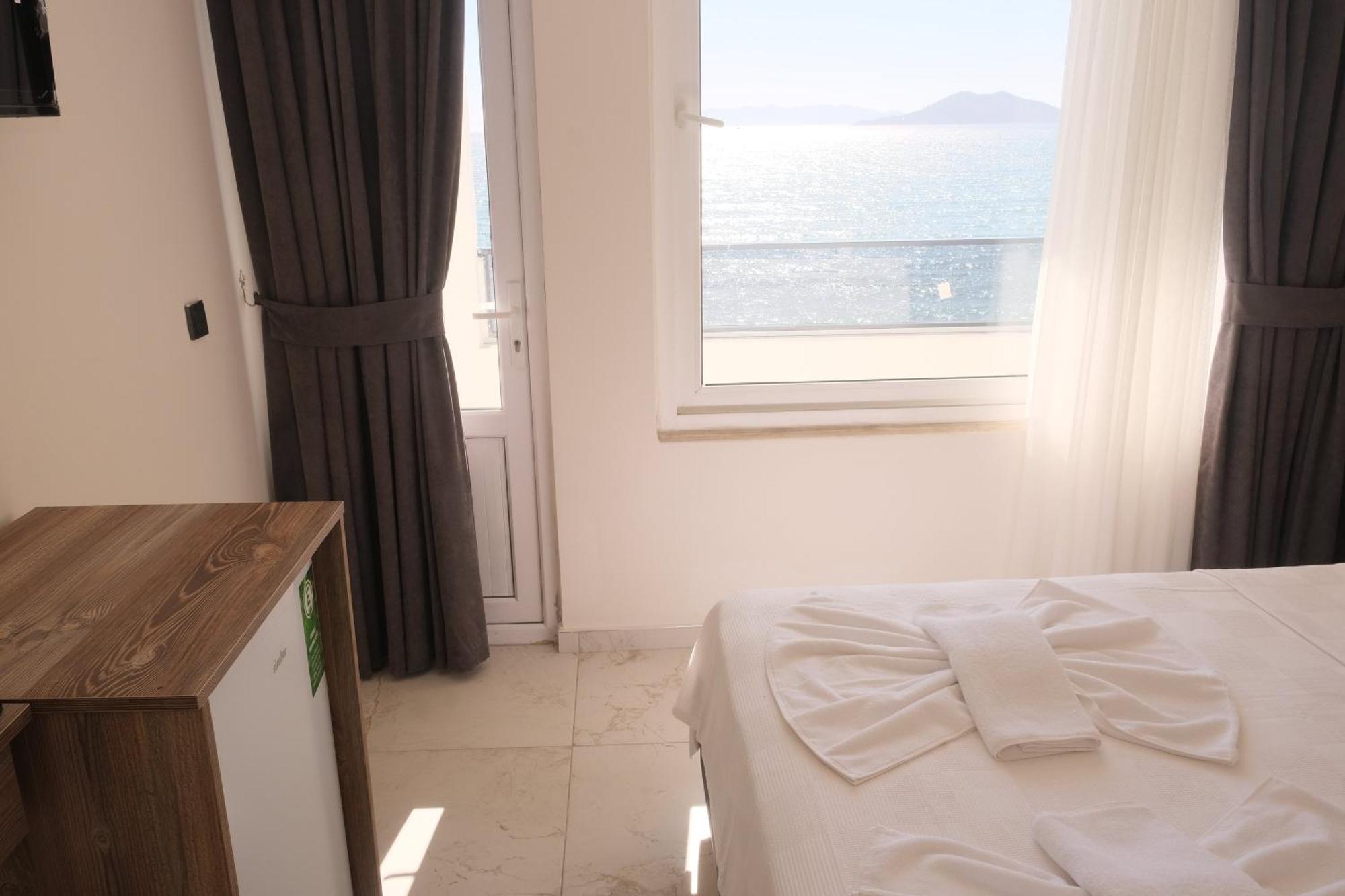 Hotel Sea Door