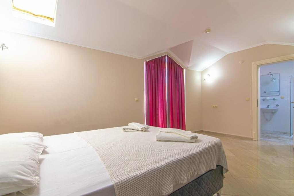 Calis'ta Denize Sifir 8 Kisilik Pearl 8 * Fethiye