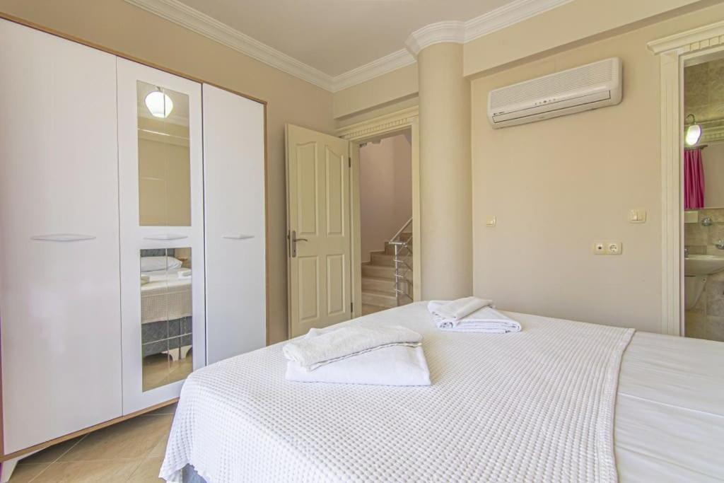 Calis'ta Denize Sifir 8 Kisilik Pearl 8 * Fethiye