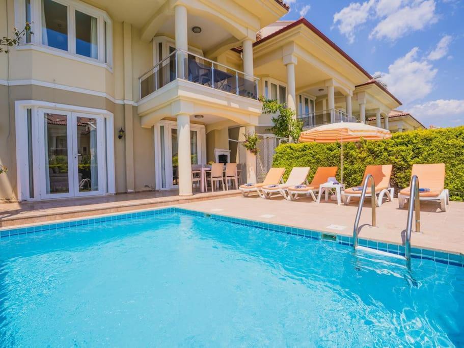 Calis'ta Denize Sifir 8 Kisilik Pearl 4 Villa *